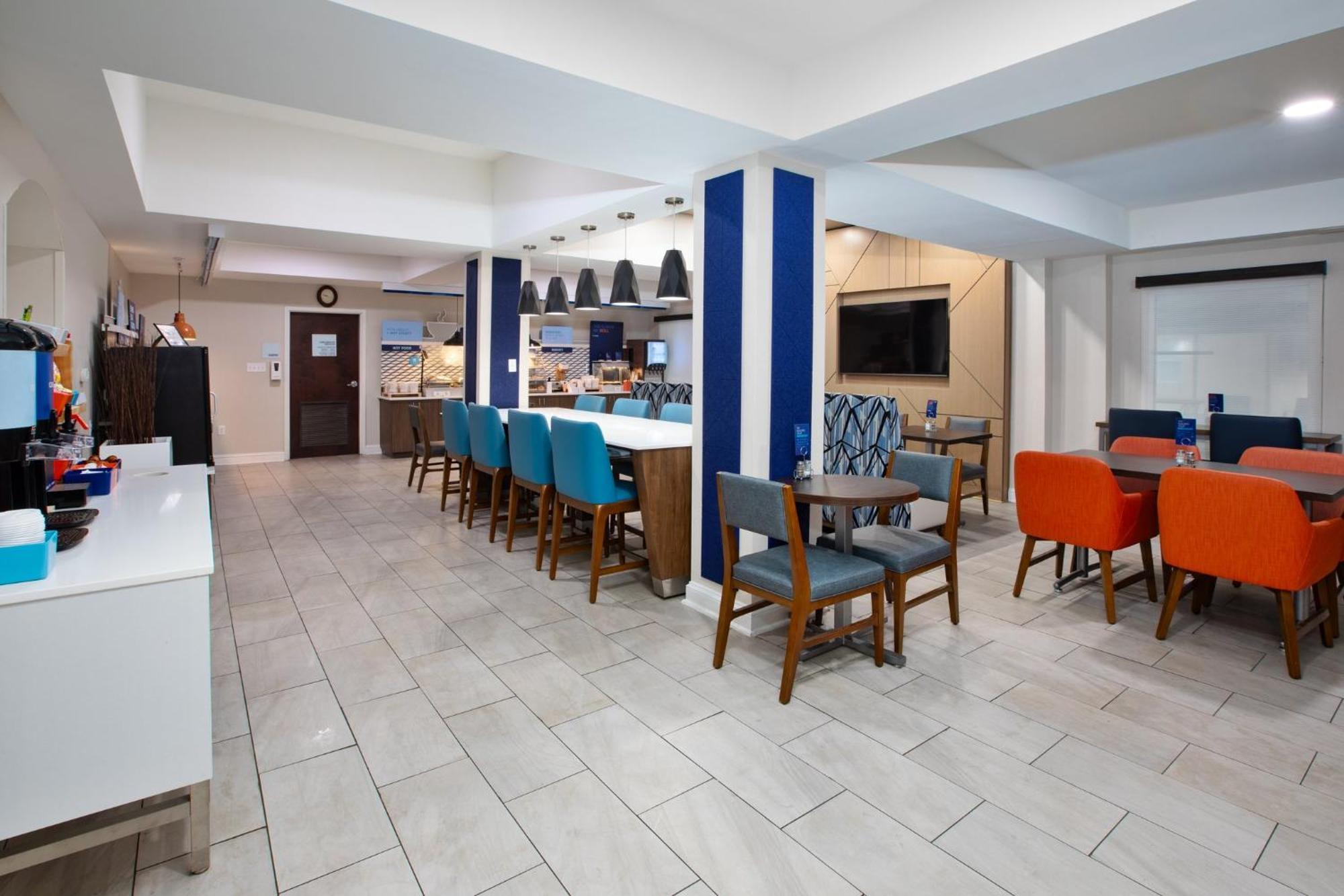 Holiday Inn Express Hotel & Suites - Sumter By Ihg Εξωτερικό φωτογραφία